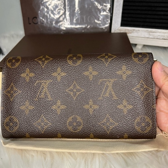 LOUIS vuitton Monogram Pochette Porte Credit Wallet - Picture 16 of 16